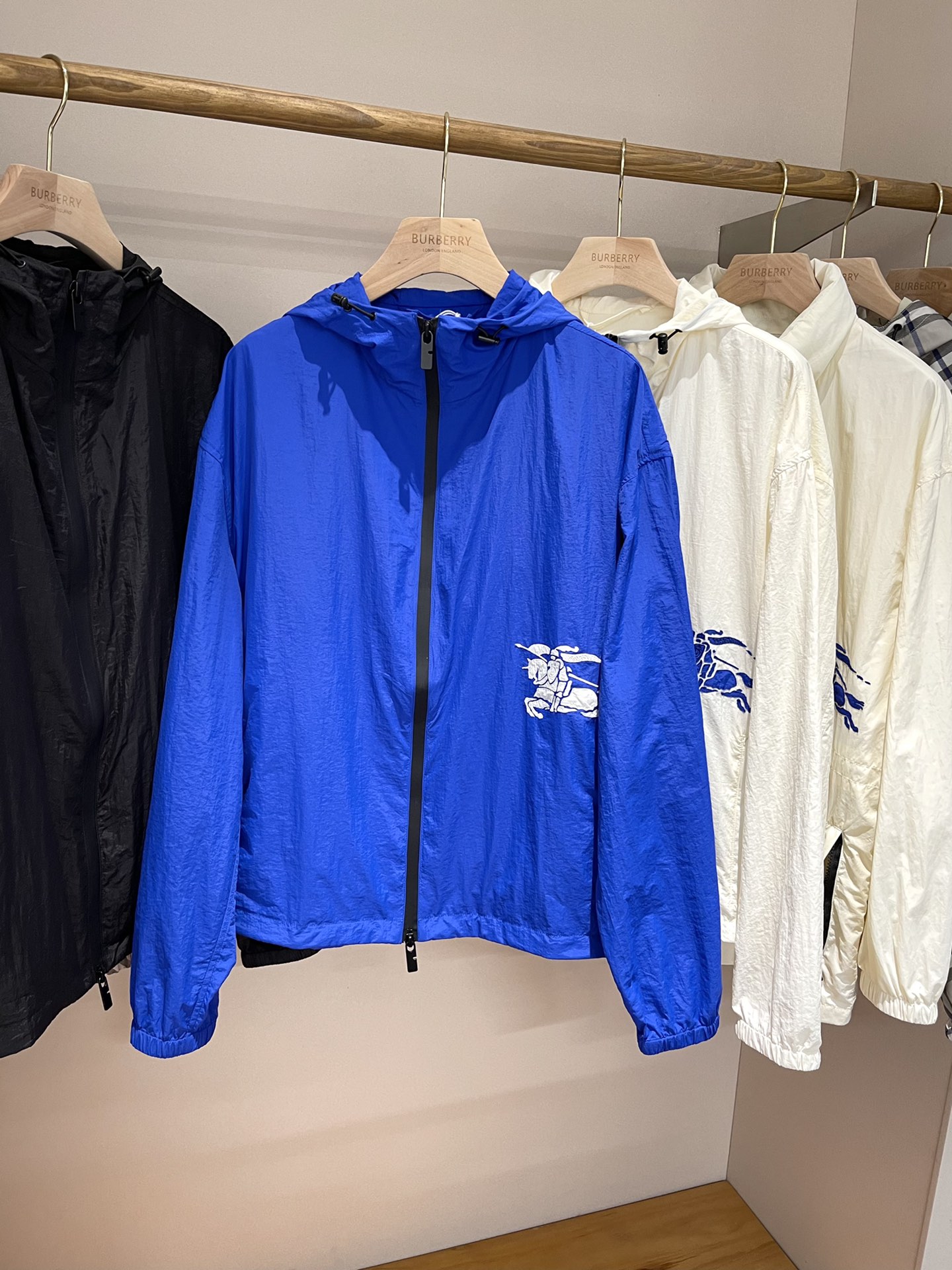 img_68185b45abf08.jpg